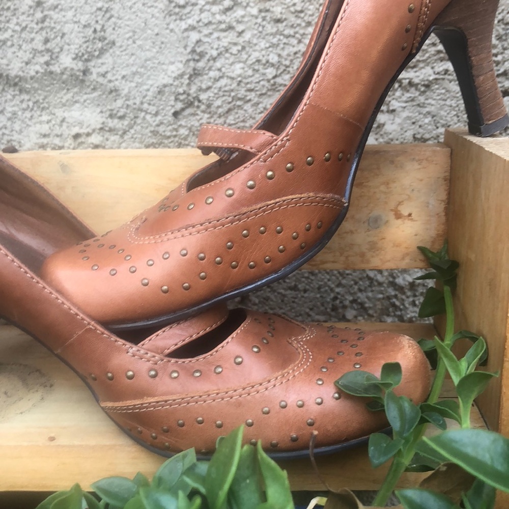 Kenneth Cole pumps